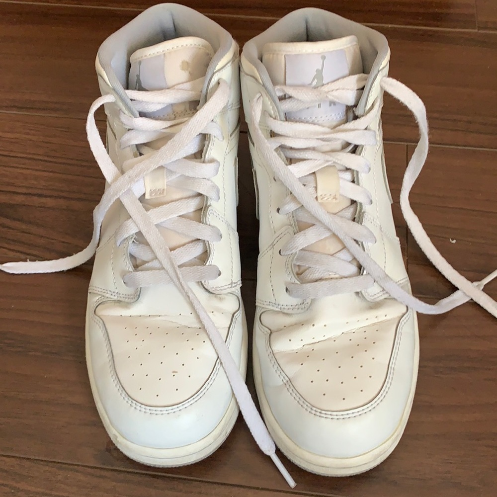 Nike air high top shoes